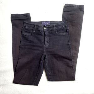 Black Straight Leg Jeans with Modern Design